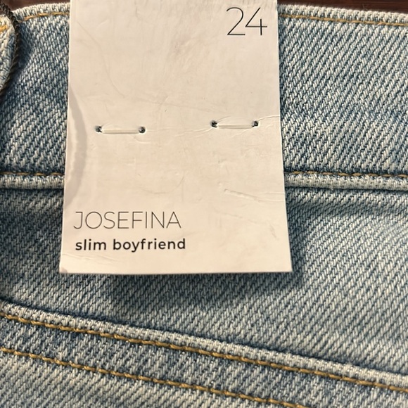 7 For All Mankind Josefina Slim Boyfriend Jeans - Picture 7 of 10